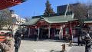 参拝客は途切れません