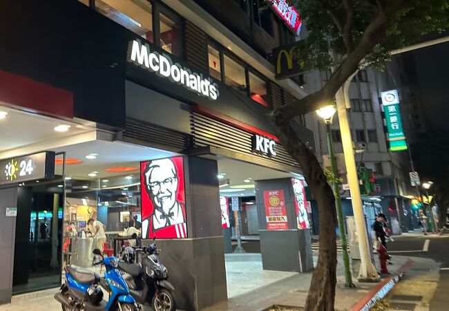 肯徳基KFC (台北駅B1&B2店)