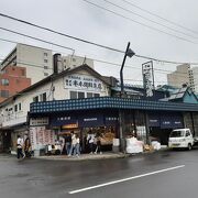 イメージよりはかなり観光地化されている印象