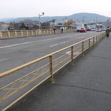 鴨川で最も古い橋