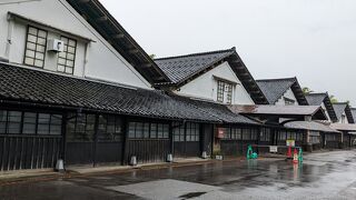 おしん、ゆかりの倉庫は今はショッピングセンター