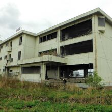 震災遺構 旧陸前高田市立気仙中学校(北西面)