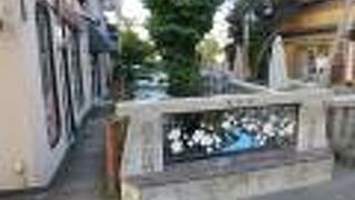 東海道に旅人が多かったころは参拝する人が多かったんじゃないでしょうか。