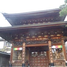 中央寺山門