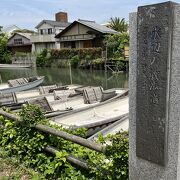 柳川の川下りに沿って続く散歩道