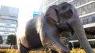 ゾウのはな子像