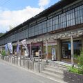 国の登録文化遺産、甘泉楼の一階にあるお土産店です。