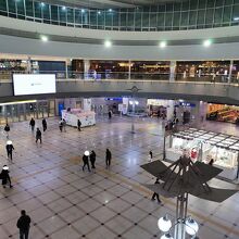 近代的な駅です