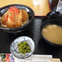 限定メニューのソースかつ丼