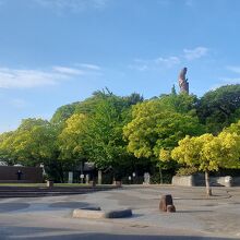 森前公園の瓦庭