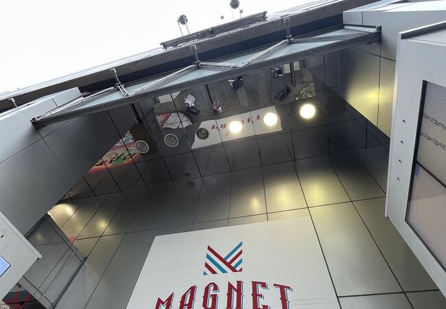 MAGNET by SHIBUYA 109