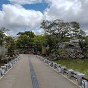 岡山城の周りを囲う烏城公園