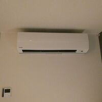 ルームエアコンあり