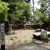 大杉権現社を通るルートは「正式」なルートですが、かなり迂回するようなルートなので「近道」を使う人が殆んどです。