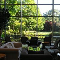 ホテルに入った正面のロビー