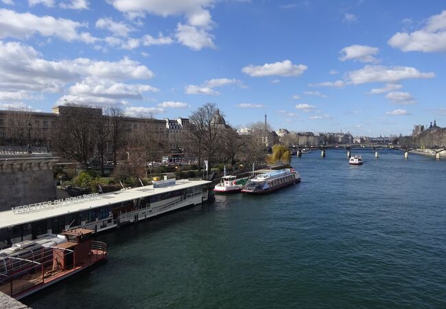 ヴデット・デュ・ポンヌフ