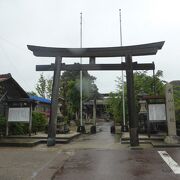 ひっそりとした犬山神社