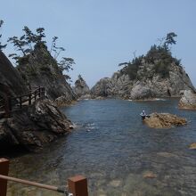 ダイナミックな浦富海岸の光景が楽しめます。