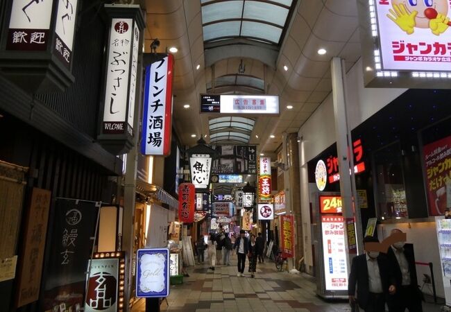 阪急東通商店街