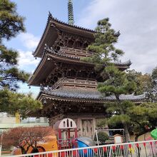 【参考】伊予三島の興願寺に移築されている三重塔