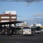 釧路駅に隣接するバスターミナル