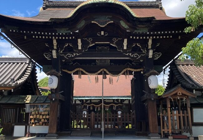 六孫王神社