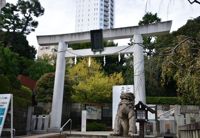 赤坂にある大きな神社