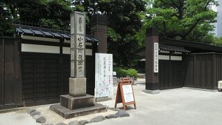 5月26日訪問、花菖蒲は開花がはじまり、睡蓮も綺麗でした