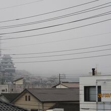 部屋から大洲城が見えた。