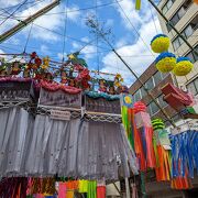 非常に大きな七夕祭り