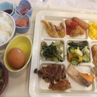 朝食はこんな感じで