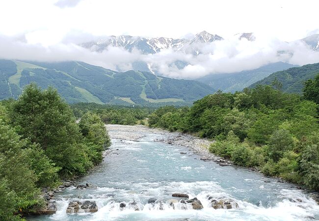 白馬大橋からの白馬三山の風景