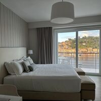 白を基調とした綺麗な室内