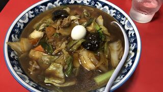 第1ターミナルの地下1階の一番奥です。