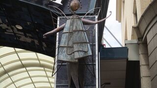神戸元町商店街 女神の像