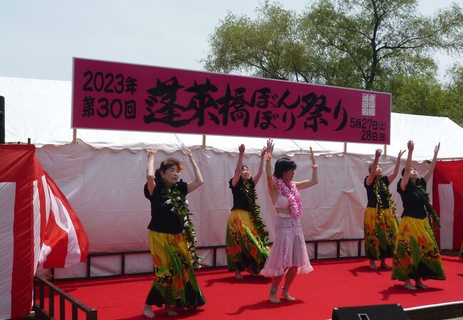 蓬莱橋ぼんぼり祭り