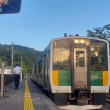 終点の上総亀山駅