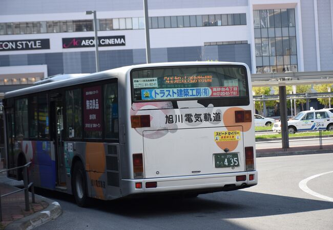 旭川市内を走る路線バス