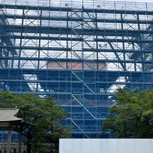 まだ足場があります