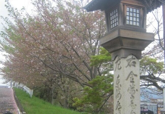 草津川跡地公園はここまで続いています