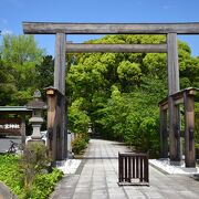 小田原城址公園にある神社