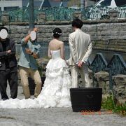 小樽運河　　運河では結婚式の前撮りをしていました。