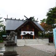 富良野の市街地にある神社