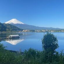 ホテルの前あたりからの富士山