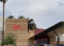 Virgin Hotels Las Vegas, Curio Collection by Hilton 写真