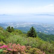 平成新山が眺められ、有明海方面は絶景です