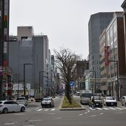 札幌駅南口から大通りススキノへ続く道