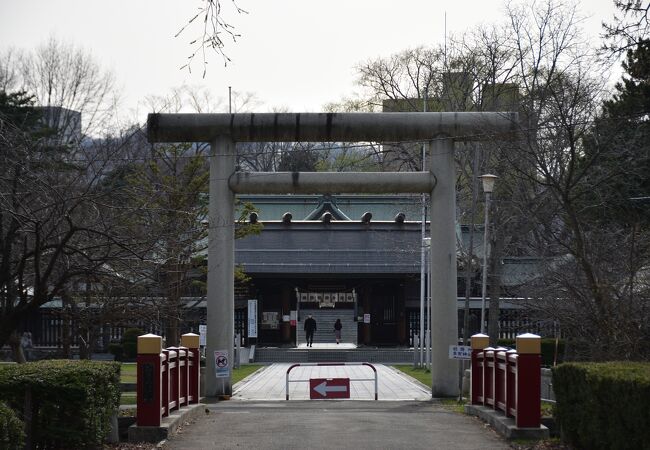 彌彦神社