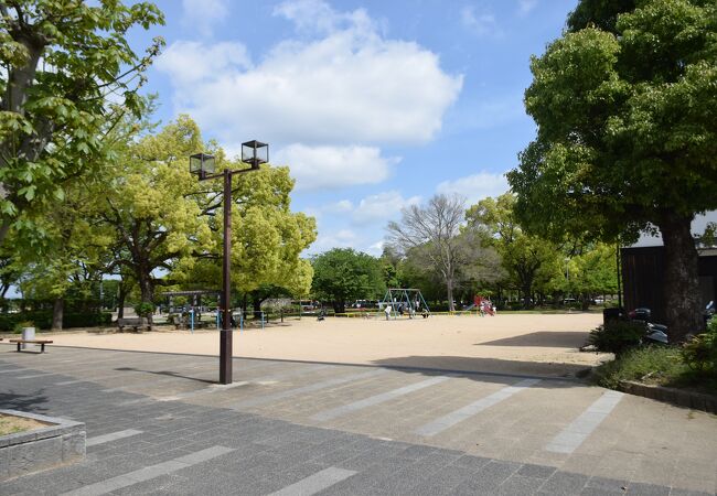 姫路城の前にある公園