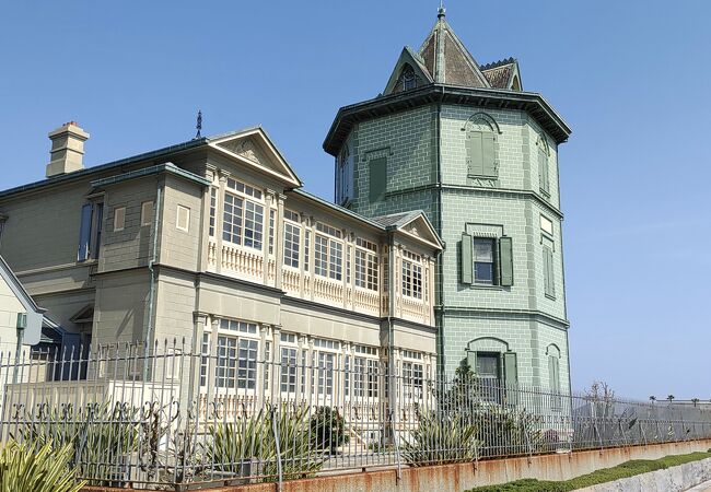 趣のある建築物と孫文の史料展示。